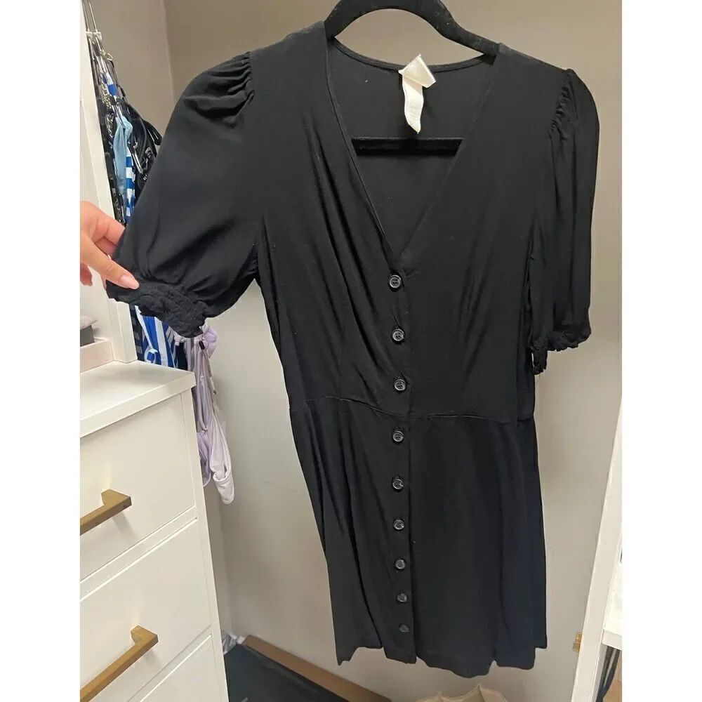 H&M short puff sleeve black button front v-neck dress size XS Length 32”